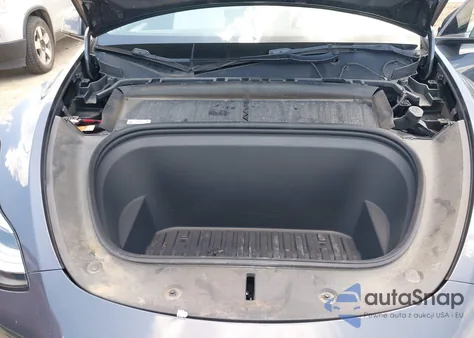 2023 Tesla Model Y Awd/Long Range Dual Motor All-Wheel Drive from USA, damaged, VIN 7SAYGDEEXPF619228